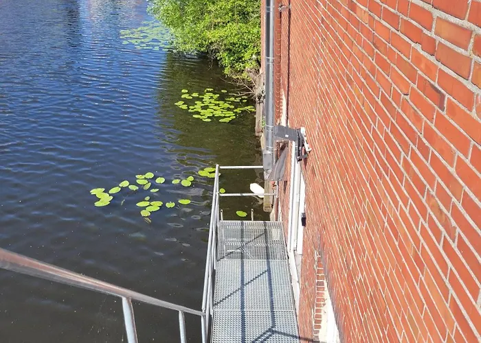 Exklusives Hafen-appartement Mit Whirlpool, Mit Wasserblick, City-nah&eigenem Parkplatz Apartment *